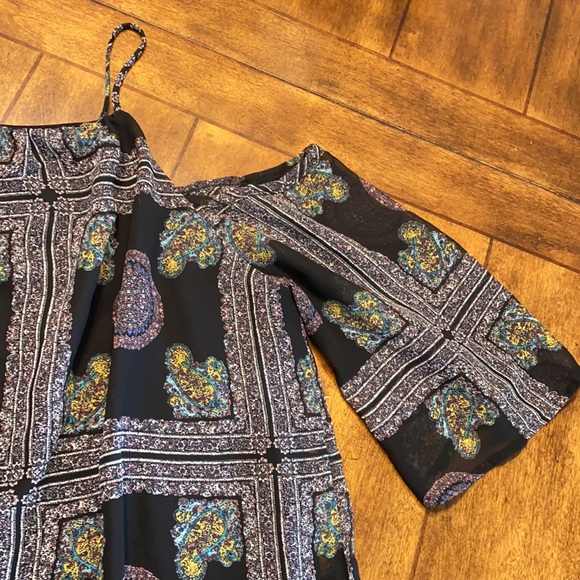 Cold shoulder blouse🖤 - Picture 3 of 7